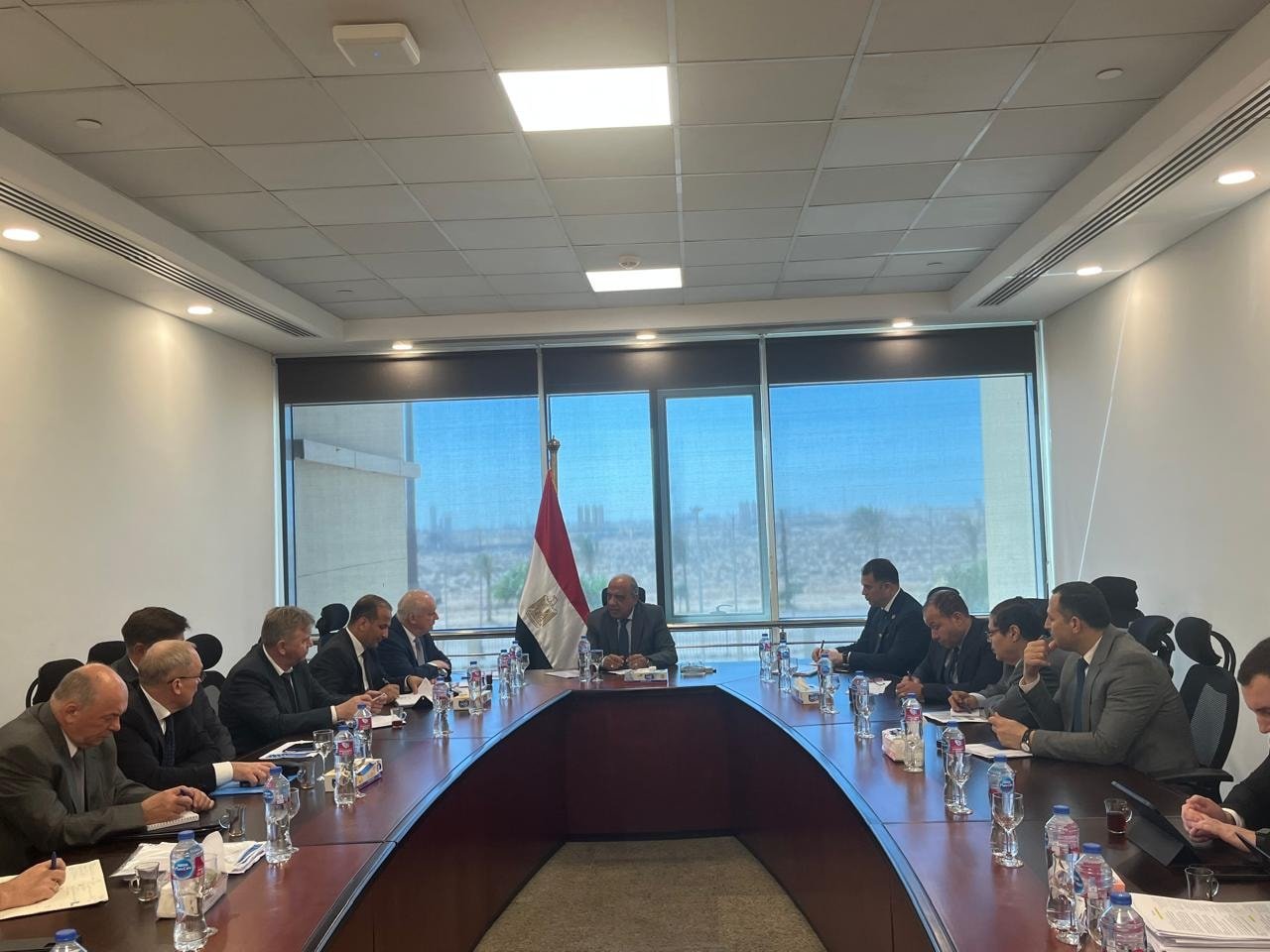 مناقشة إنجاز خطة العمل على كافة المستويات بمراحلها على مشروع الضبعة