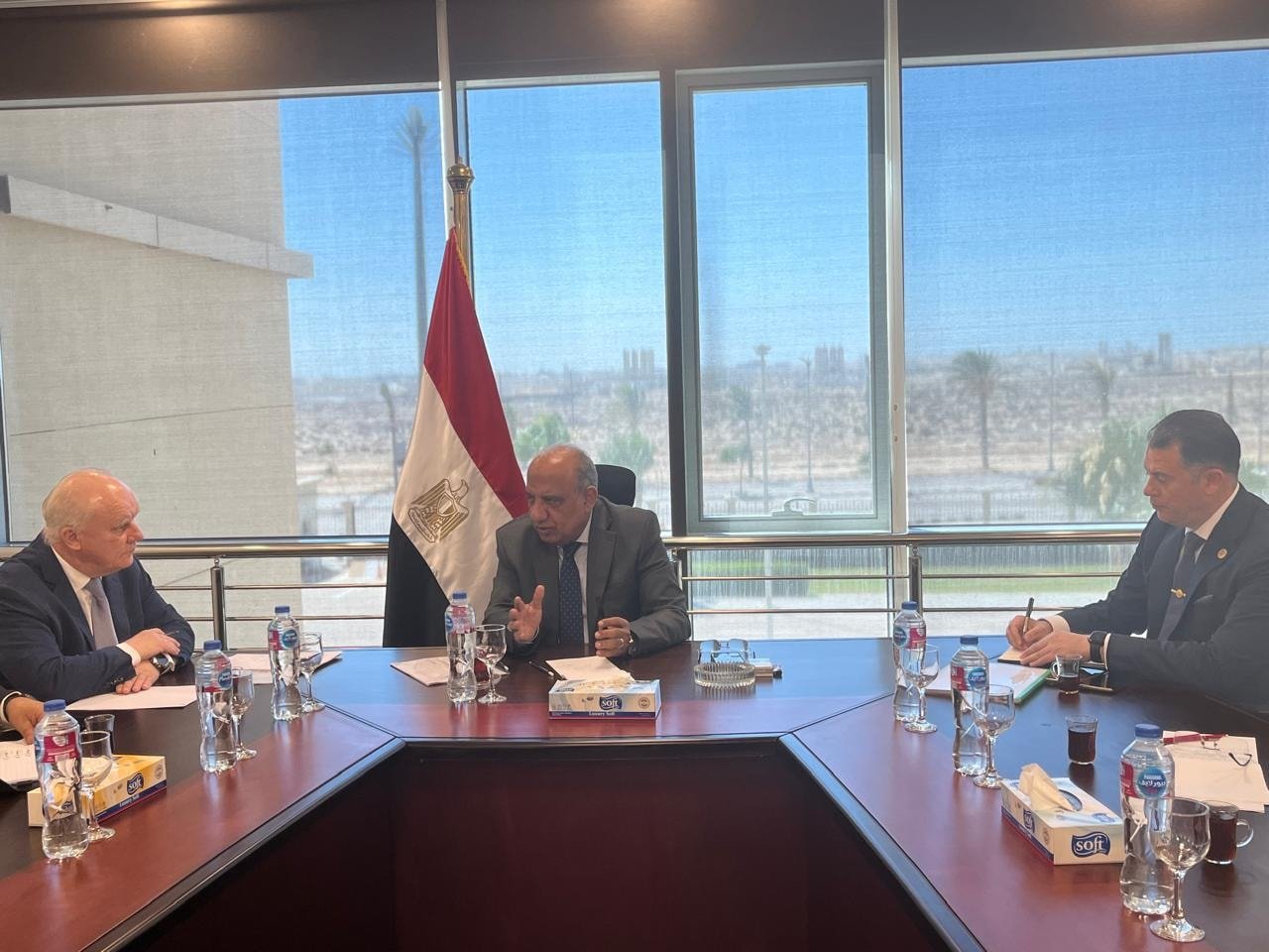 مناقشة إنجاز خطة العمل على كافة المستويات بمراحلها على مشروع الضبعة