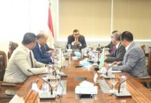 الشربيني يبحث عناصر وأهداف مشروع المماشي السياحية