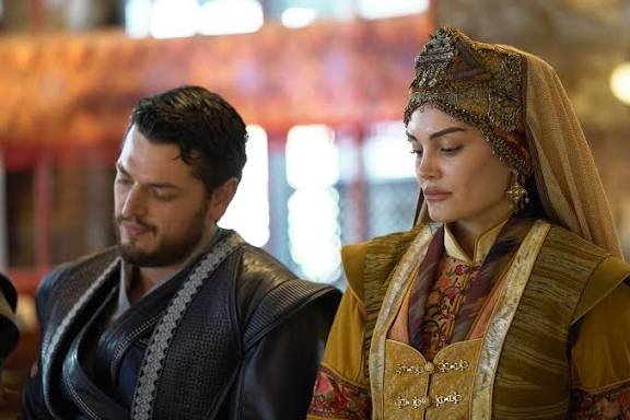 السيد الأعرج يكتب.. شكرو أوزيلديز يكشف أسرار شخصية فلافيوس في " المؤسس أورهان".. في حديث خاص عن التحدي والحماس وراء الدور التاريخي الأكبر في مسيرته