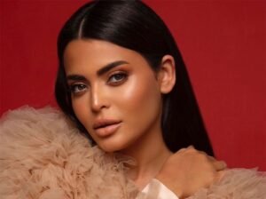 أسماء جلال تكشف أسرار جديدة في "ليلة فونطاسطيك"