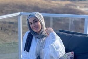 حلا شيحة تدعم دينا الشربيني بقوة