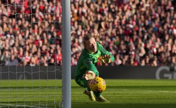 مدربة أرسنال تطالب بتطبيق الـVAR بعد قرارات مثيرة للجدل حرمت فريقها من الفوز أمام تشيلسي