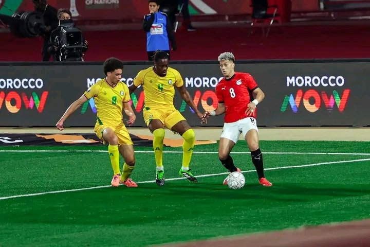 السيد الأعرج يكتب | مصر تنتصر حين يضيق الوقت.. مرموش يعيد الأمل وصلاح يكتب التاريخ في ليلة أفريقية لا تُنسى