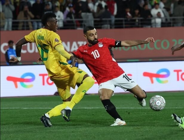 محمد صلاح والدوري السعودي