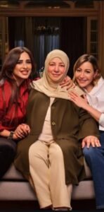 صورة «واحشني» تعيد عبلة كامل للأضواء