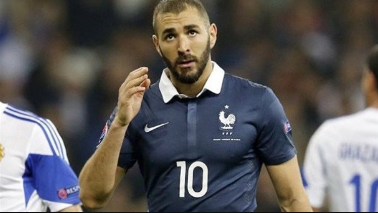 الهلال يحسم تعاقد مع كريم بنزيما