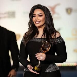 رسالة غامضة من رحمة محسن تشعل الجدل حول علي كلاي