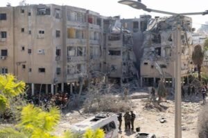 تصعيد غير مسبوق: ضربات متبادلة تهدد بتوسّع الحرب