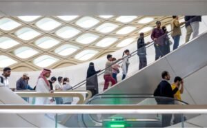 صدمة الواقع تضرب رؤية السعودية 2030: الحرب مع إيران تكشف هشاشة الطموحات العملاقة