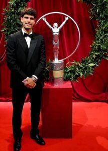 ألكاراز وسبالينكا يكتبان التاريخ في لوريوس 2026