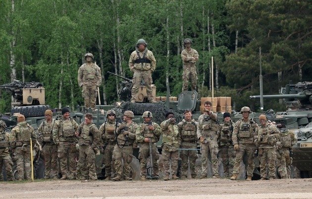 صدمة داخل البنتاغون بعد قرار مفاجئ من وزير الدفاع الأمريكي بوقف نشر قوات في بولندا