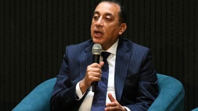 رئيس الوزراء يطلق الإصدار الثاني لوثيقة سياسة ملكية الدولة لتعزيز الاستثمار ودعم النمو الاقتصادي حتى 2030.