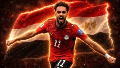 لاعب منتخب مصر مصطفى زيكو بقميص الفراعنة في بطولة كأس العالم.