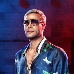 محمد إمام يكشف سر إخفاء أسرته.. ويشيد بزوجته