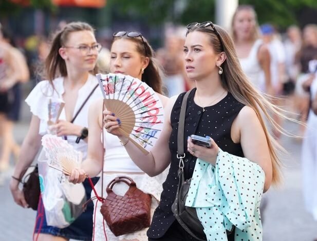 خطر الـ 40 درجة.. إجراءات طارئة في أوروبا لمواجهة أقسى موجة حر في التاريخ