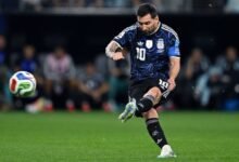 ميسي يعادل الرقم القياسي للركلات الحرة في كأس العالم
