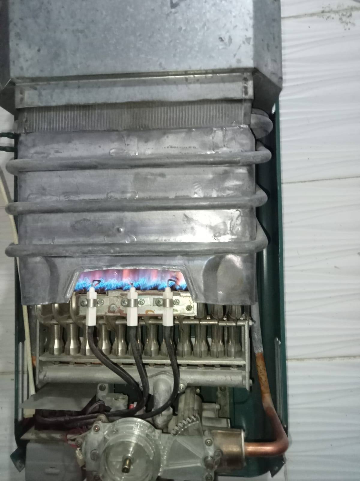 سخان غاز 10 لتر
