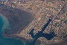 أميركا تضرب بقوة.. هرمز بين انهيار الهدنة وخطر الملاحة