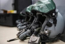 البنتاغون يضخ 333 مليون دولار لدعم خوذات الطيارين القتالية.. خطوة جديدة لتعزيز التفوق الجوي الأمريكي