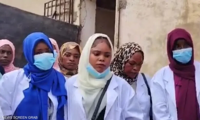 مستشفى سوداني متضرر جراء الحرب وانهيار القطاع الصحي
