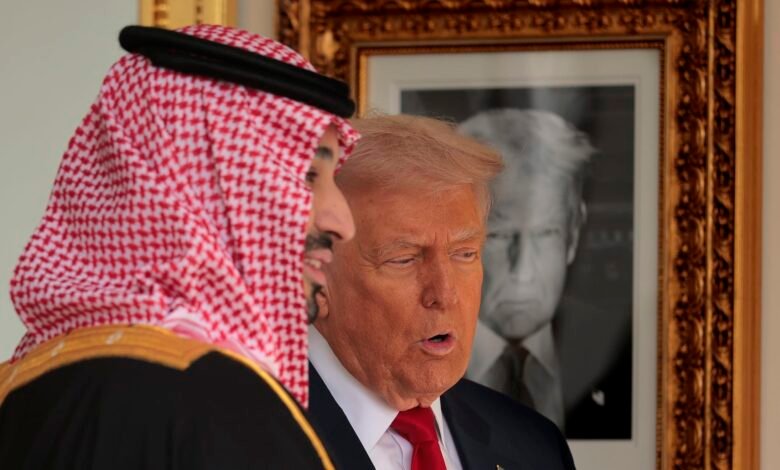 الرئيس الأمريكي دونالد ترامب خلال إعلان تعليق الضربات ضد إيران
