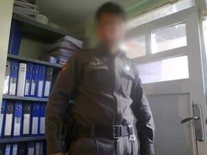 تسريب البيانات يفاقم الأزمة