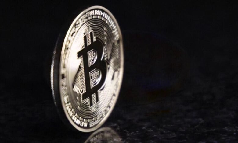 سعر البيتكوين يقفز بأكثر من 20% خلال ثلاثة أيام وسط تفاؤل بشأن سوق العملات المشفرة.