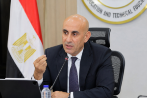 وزير التعليم يحدد النظام بداية من 2026/2027