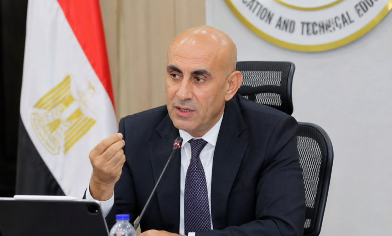 وزير التعليم يحدد النظام بداية من 2026/2027