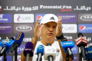 خافيير أجيري المرشح الأقوى لتدريب فالنسيا