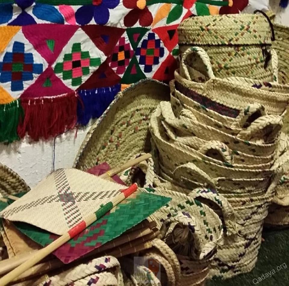 استخدام سعف النخيل