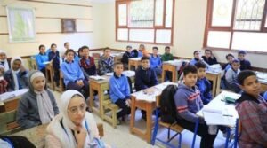 طلاب داخل المدارس خلال العام الدراسي الجديد 2026/2027