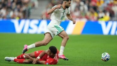 استبعاد ريان آيت نوري من معسكر الجزائر