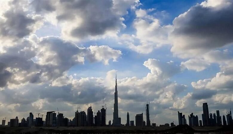 الأرصاد تحذر من اقتراب السحب وأمطار محتملة بالقاهرة