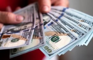 لأول مرة في البنوك.. سعر الدولار يكسر حاجز الـ56 جنيها خلال منتصف تعاملات اليوم