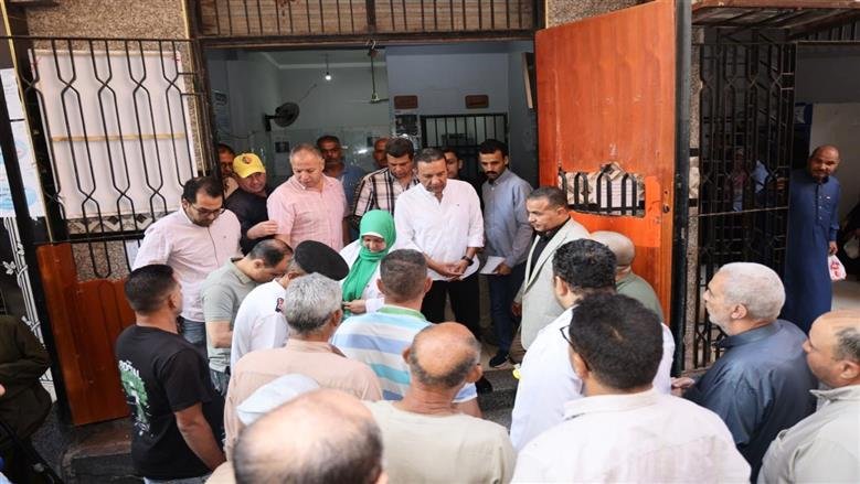 محافظ المنوفية يتفقد عيادة الباجور الشاملة للتأمين الصحي