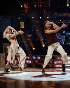 «Strictly Come Dancing 2026».. منافسة مشتعلة ومفاجآت تهدد النجوم