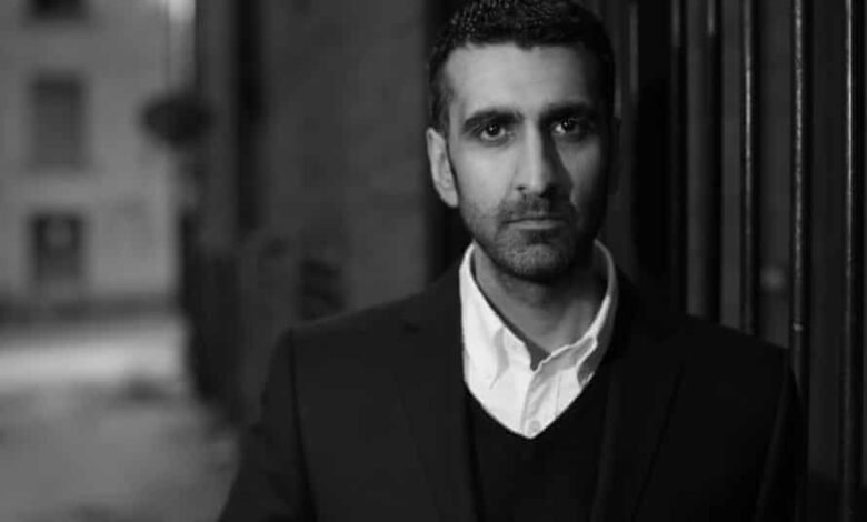 لي تشايلد يقود مبادرة لتوزيع نصف مليون كتاب داخل السجون البريطانية