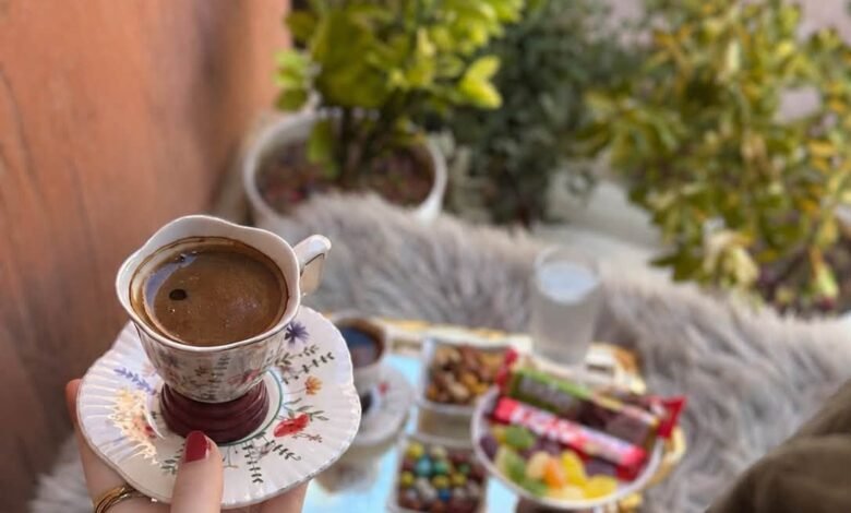 أغرب إضافات القهوة حول العالم في فنجانك