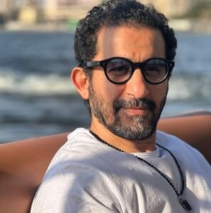 أحمد حلمي يفقد ذاكرته.. وأمينة خليل تقوده إلى أسرار الماضي في «حدوتة»