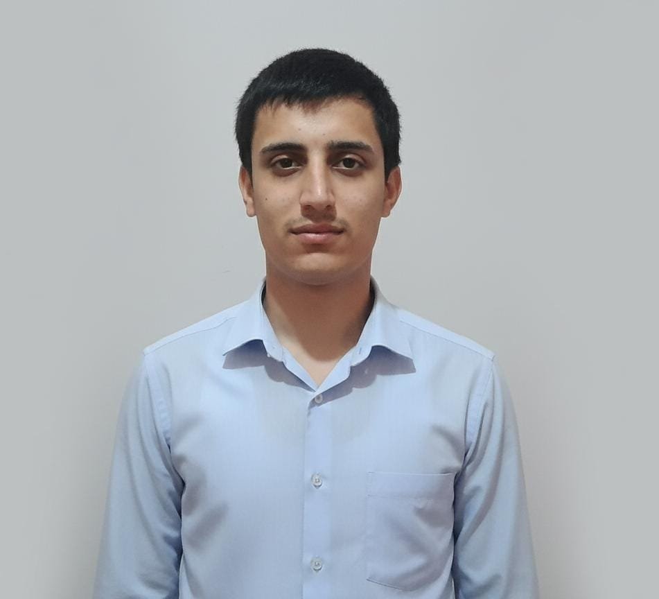 صورة علي الصباح
