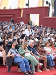 منى زكي تكشف أسرارًا عن أحمد حلمي وتحسم الجدل حول «الست» في الجونة
