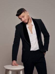 الشامي يفاجئ جمهوره بالتنازل عن جائزة أفضل مطرب شاب.. والسبب