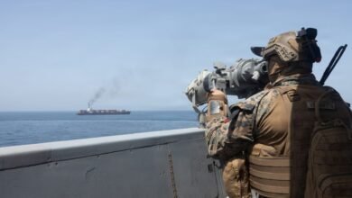 القيادة المركزية تفند المزاعم الإيرانية بشأن مضيق هرمز
