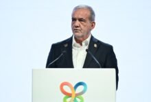 إيران تؤكد ثبات موقفها المفاوض وتصعيد بزشكيان