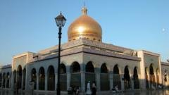 زيارة رئيس وزراء العراق لمقام السيدة زينب