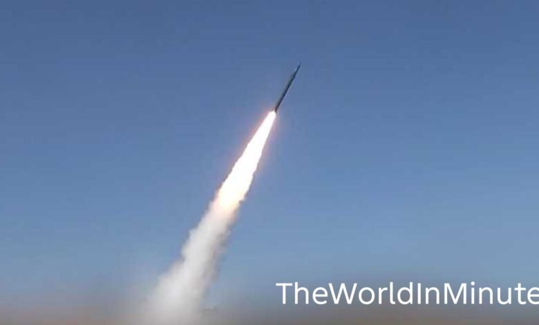 وزراة الدفاع السعودية أعلنت تم التصدي لصاروخ بالستي أطلقته الجماعة الحوثيين في أتجاه ظهران